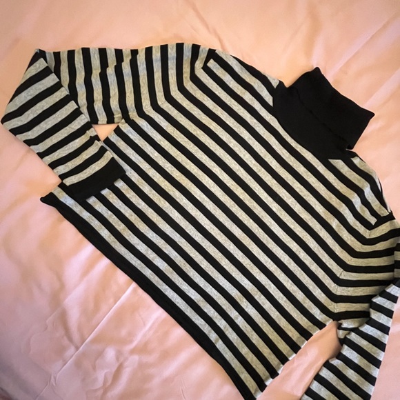 Grey/Black Striped Crop Turtleneck - Picture 2 of 5